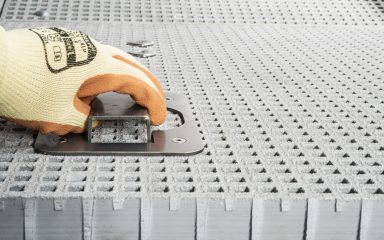 lift up hatch handle