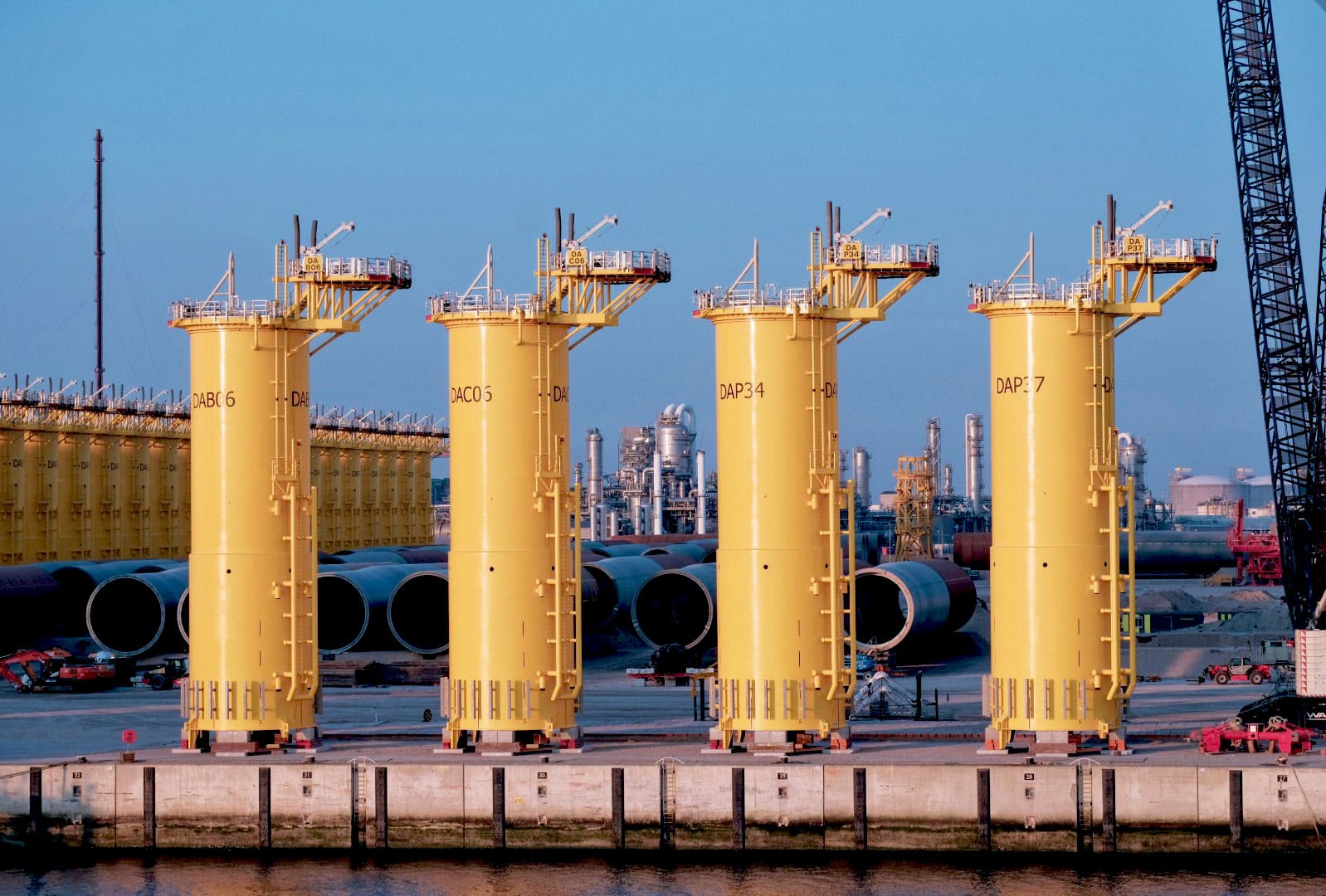 Offshore wind monopile platforms in construction