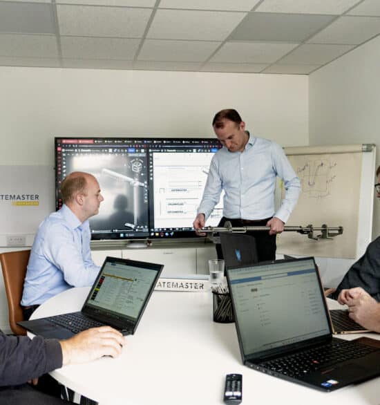 hardware demonstration in office